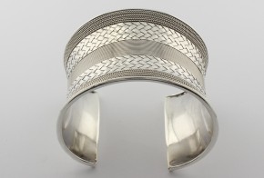 Сребърна твърда гривна SGR0003